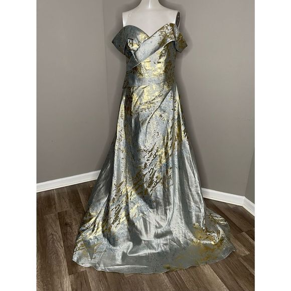 Rene Ruiz Collection Metallic Off-the-Shoulder Gown US 4 $1795 - Picture 7 of 8